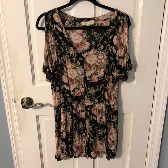 Staring at Stars Dresses & Skirts - Floral Cold Shoulder Button-Down Dress